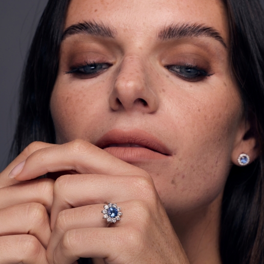 bagues-pavees-de-diamants-ou-<br>-ornee-dune-pierre-de-couleur-11